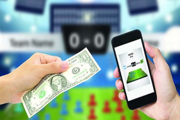 Cá độ bóng đá qua mạng có an toàn không? 2 Lựa chọn nhà cái uy tín để tránh rủi ro xảy ra