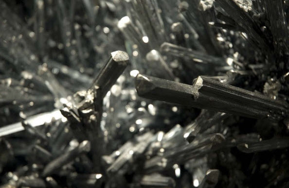 Giải mã Kryptonite là gì? Các loại đá Kryptonite từng xuất hiện 4 Kryptonite bạc